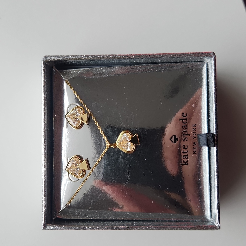 Kate Spade everyday spade earring set